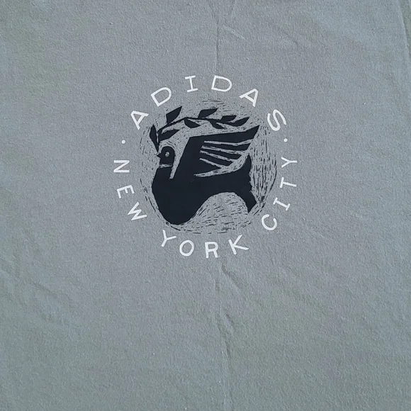 Adidas New York City🏙 Peace Dove🕊 Tee👕 - NWT - Picture 8 of 14